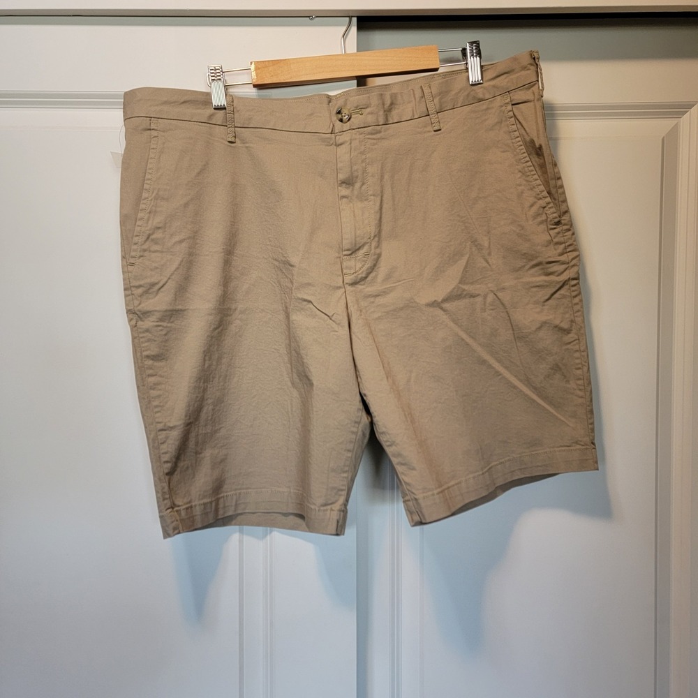 Izod Saltwater Relaxed Fit Shorts Mens Size 38 NWT Khaki
